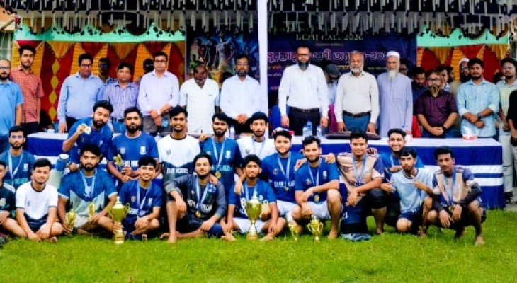 পবিপ্রবিতে ফুটবল টুর্নামেন্টের পুরস্কার বিতরণী,মাঠ সংস্কারের আশ্বাস উপাচার্যের